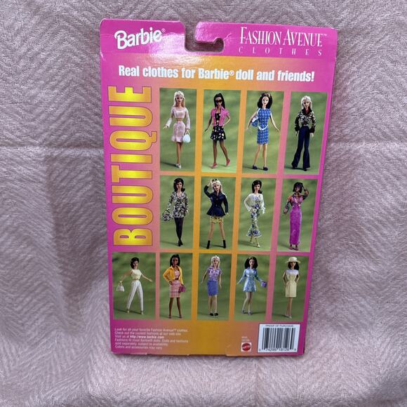 Barbie Fashion Avenue Boutique #18126 Pink Velvet Dress & Sheer Top - Picture 5 of 7